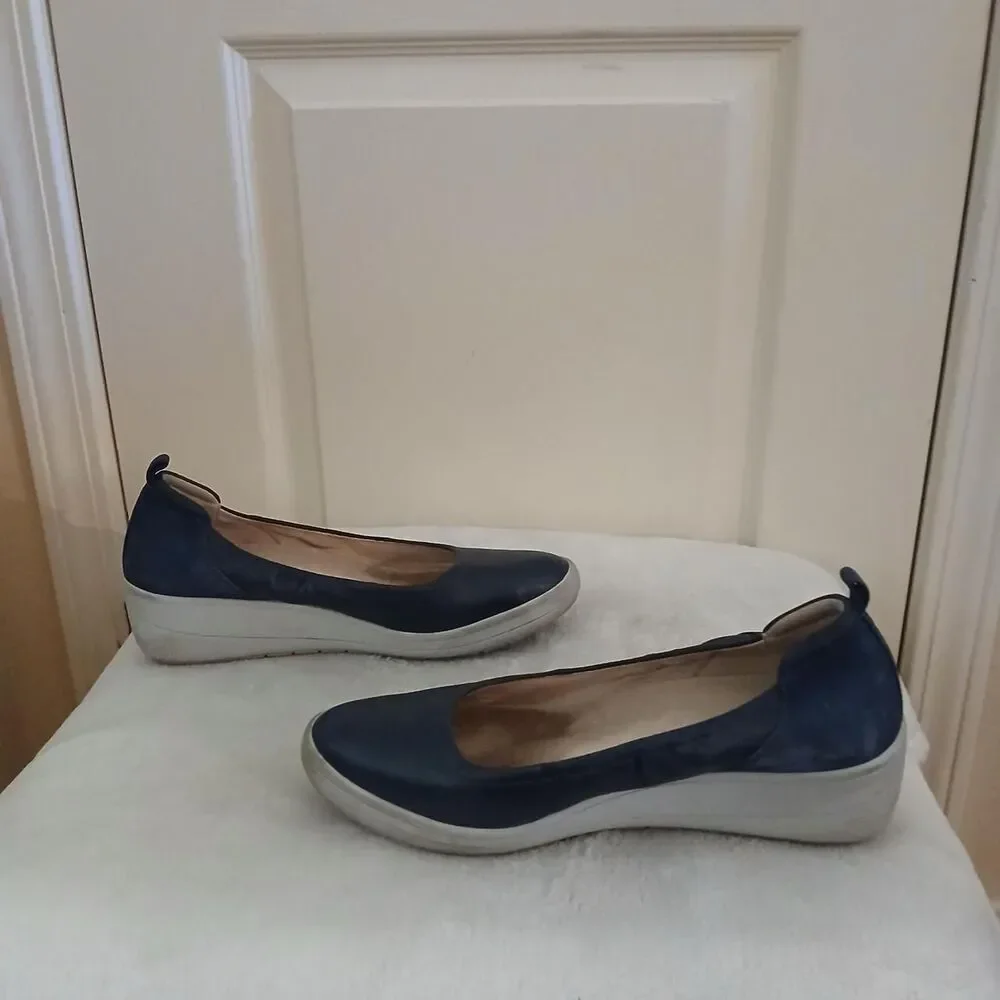 Vionic Jacey Navy Blue Leather Comfort Slip On Wedge Ballet Shoes 9 Basic